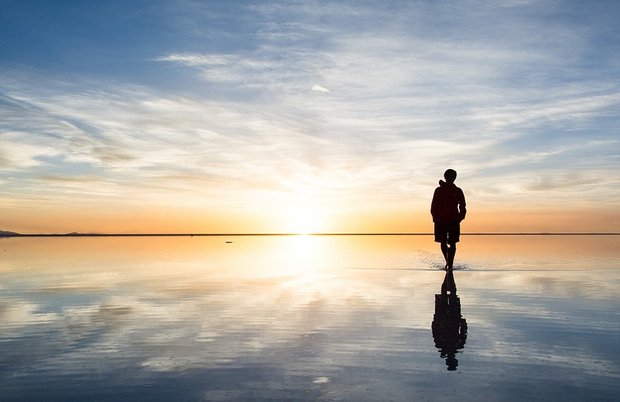 در این شهر می توانید روی آب راه بروید!-Last_man_on_earth_The_Salar_is_virtually_devoid_of_any_wildlife_-a-30_1438596946644.jpg