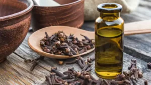 خواص روغن میخک