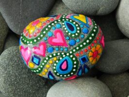 آموزش نقاشی روی سنگ ساده