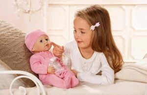 چه نوعی از اسباب بازی برای کودک مناسب تر است؟