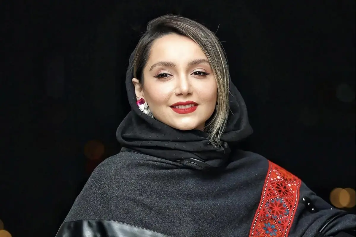 بیوگرافی نازنین بیاتی