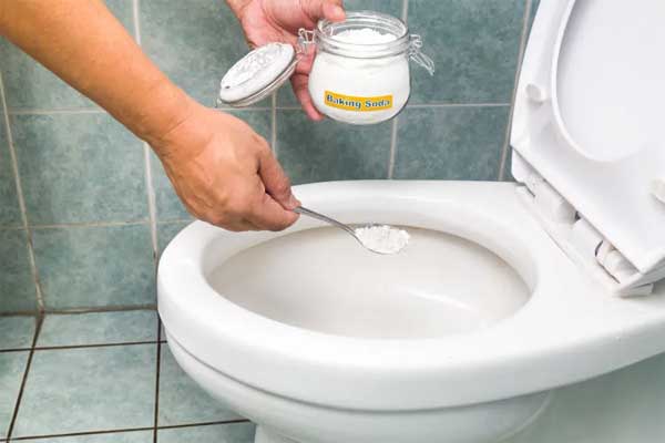 روش های خانگی رفع بوی بد چاه فاضلاب توالت ساده و آسان