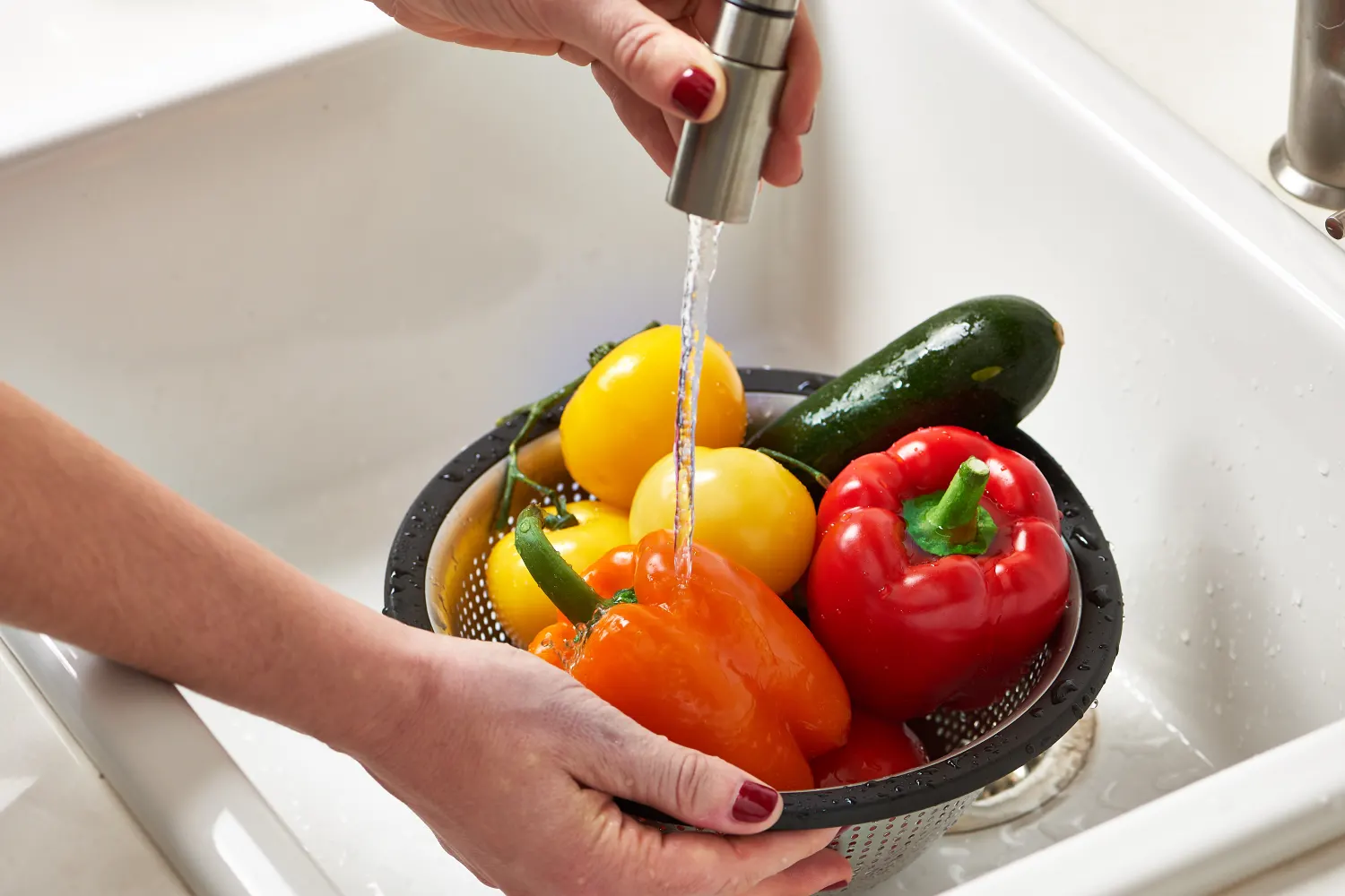 مراحل کلی شستن سبزیجات به روش اصولی