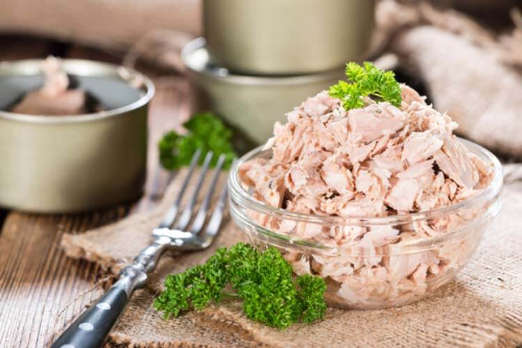 کالری تن ماهی بدون روغن (روغن گرفته) یک قوطی چقدر است؟