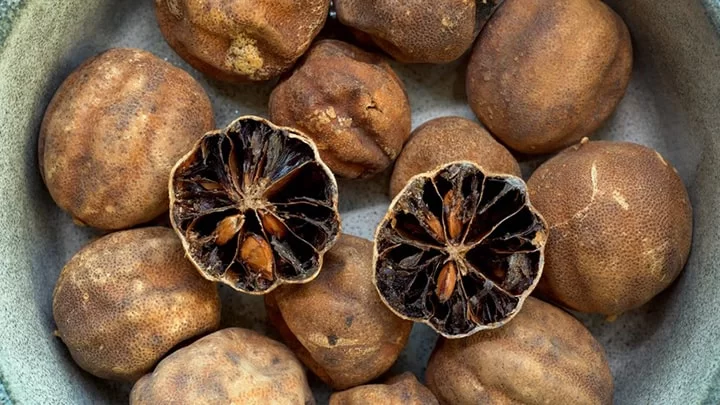 روش گرفتن تلخی خورشت قیمه ناشی از لیمو عمانی