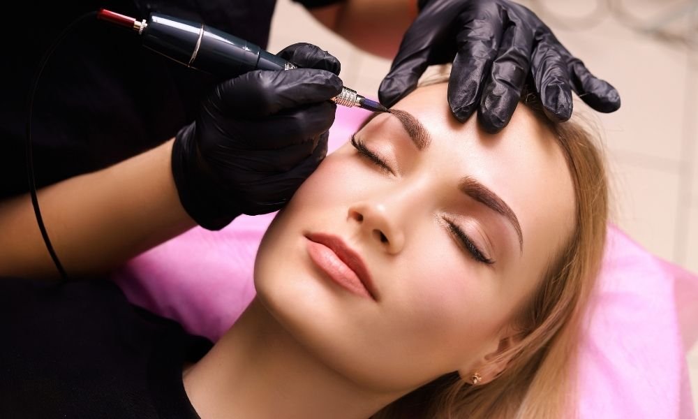 تیرگی میکرو ابرو چند روز بعد کم میشه؟