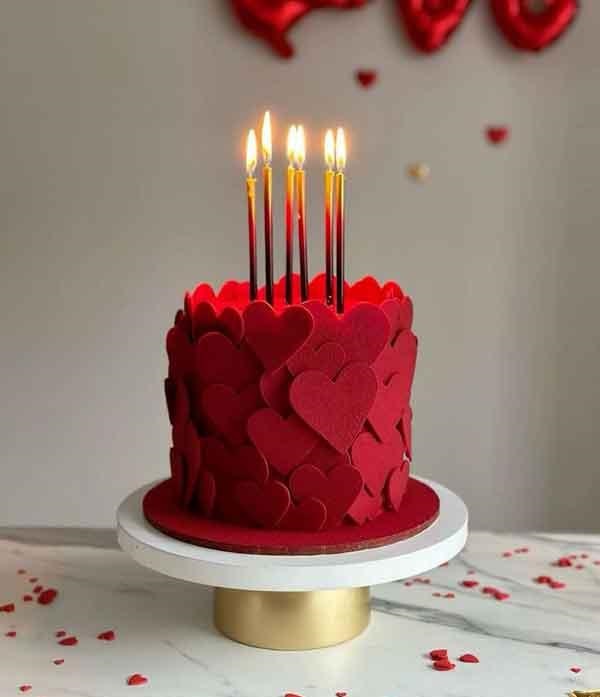 جدیدترین کیک شب یلدا برای عروس و داماد