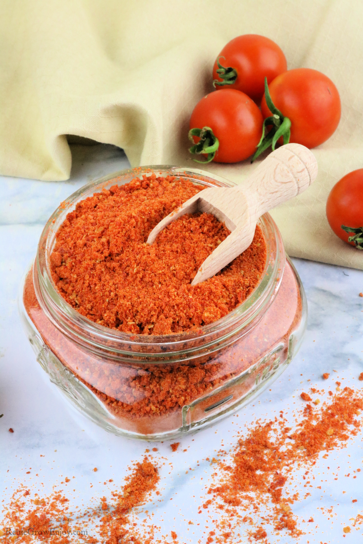 بهترین روش نگهداری پودر گوجه فرنگی در خانه
