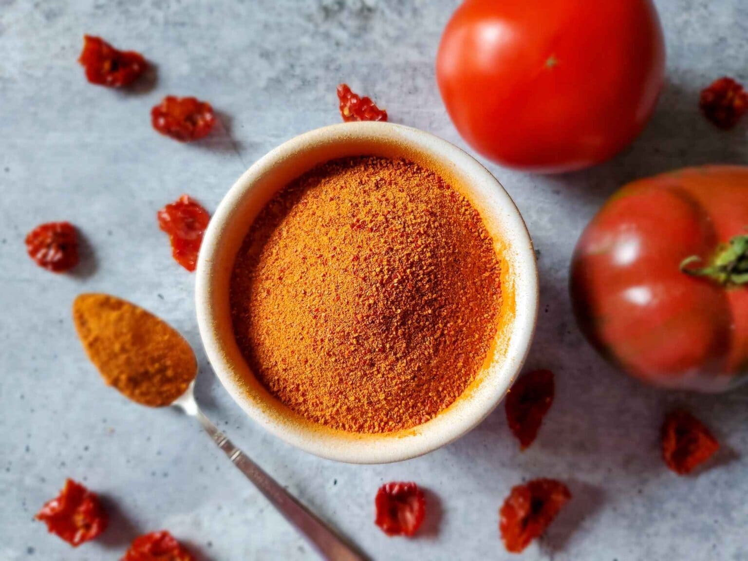 بهترین روش نگهداری پودر گوجه فرنگی در خانه