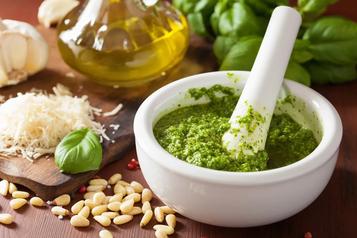 سس پستو رژیمی و بدون پنیر