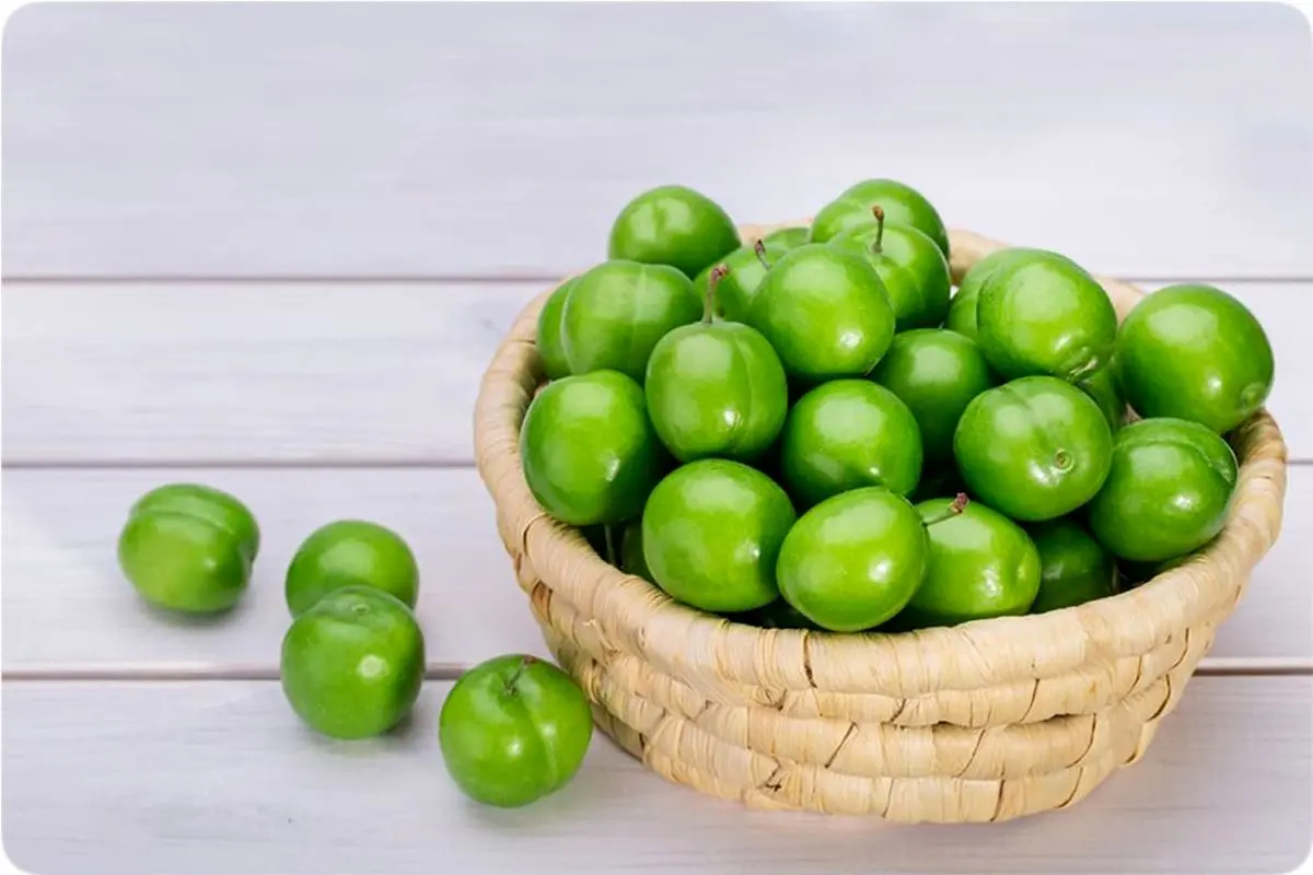 گوجه سبز چاق کننده است؟