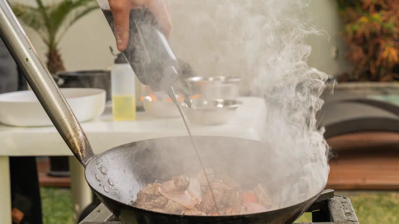 رفع بوی سوختگی در خانه