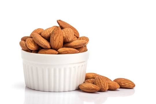 مراحل خشک کردن بادام تازه