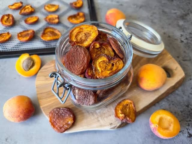 طرز تهیه زردآلو خشک و برگه قیسی اعلا در خانه