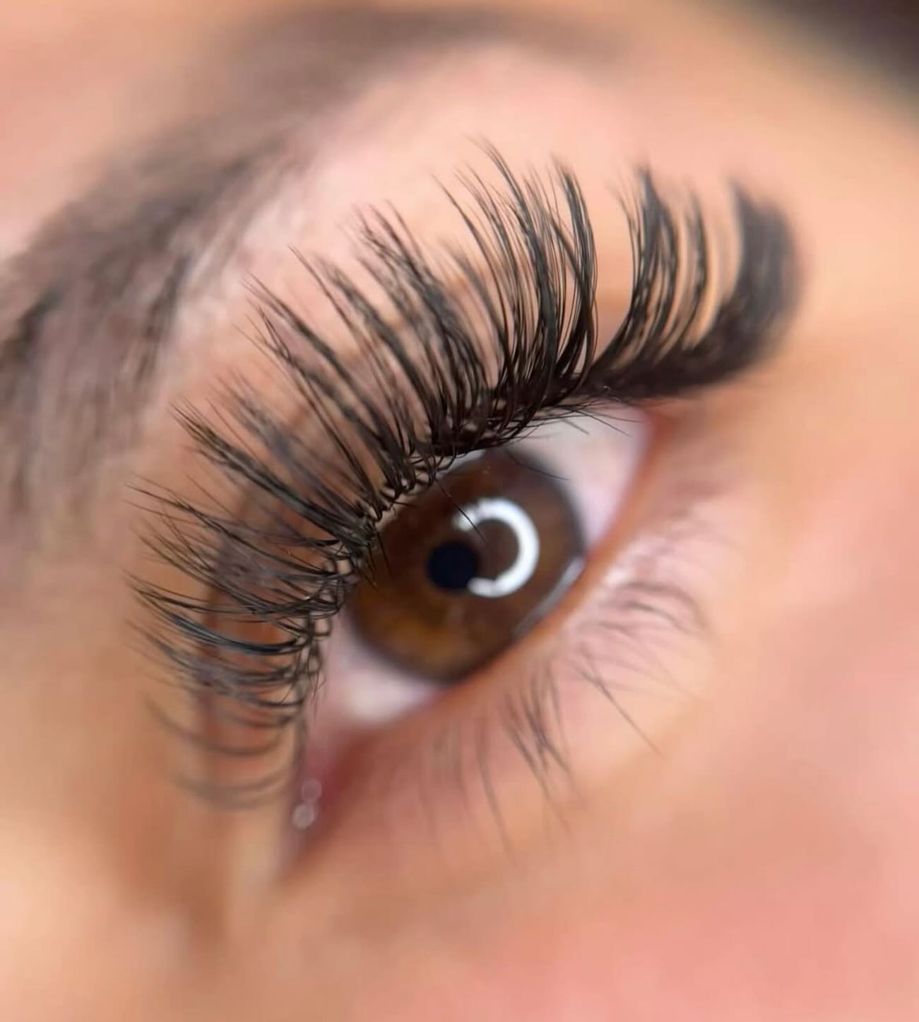 مدل مژه اسپایکی