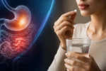 خوردن قرص برای مشکلات معده و روده با آب پیش از صرف غذا