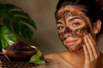 ماسک تفاله قهوه برای پوست صورت؛ فواید، روش استفاده و تاثیر آن