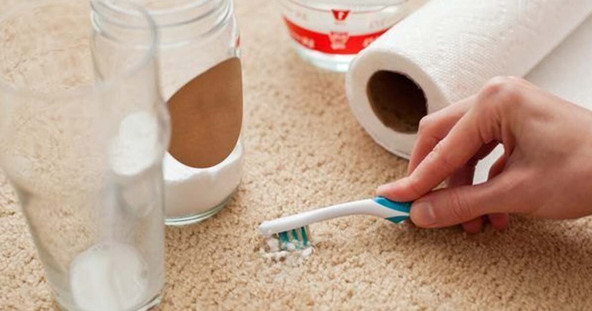 نحوه پاک کردن لکه چای از روی فرش دستباف