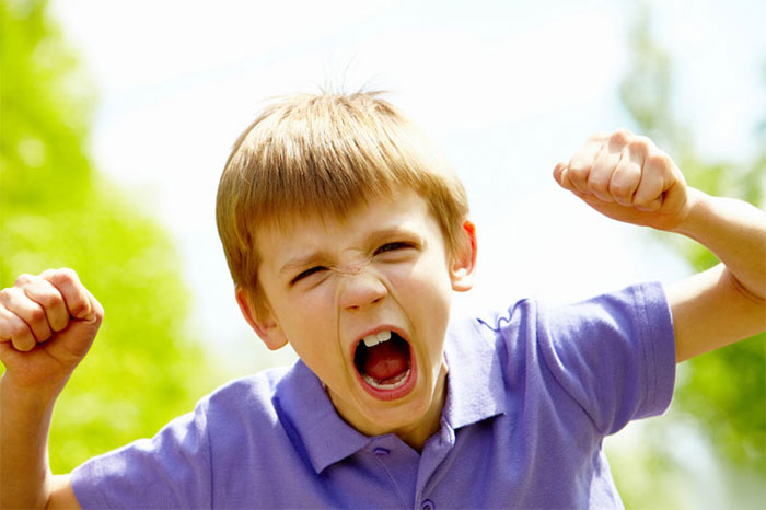 نشانه های کودک خشمگین