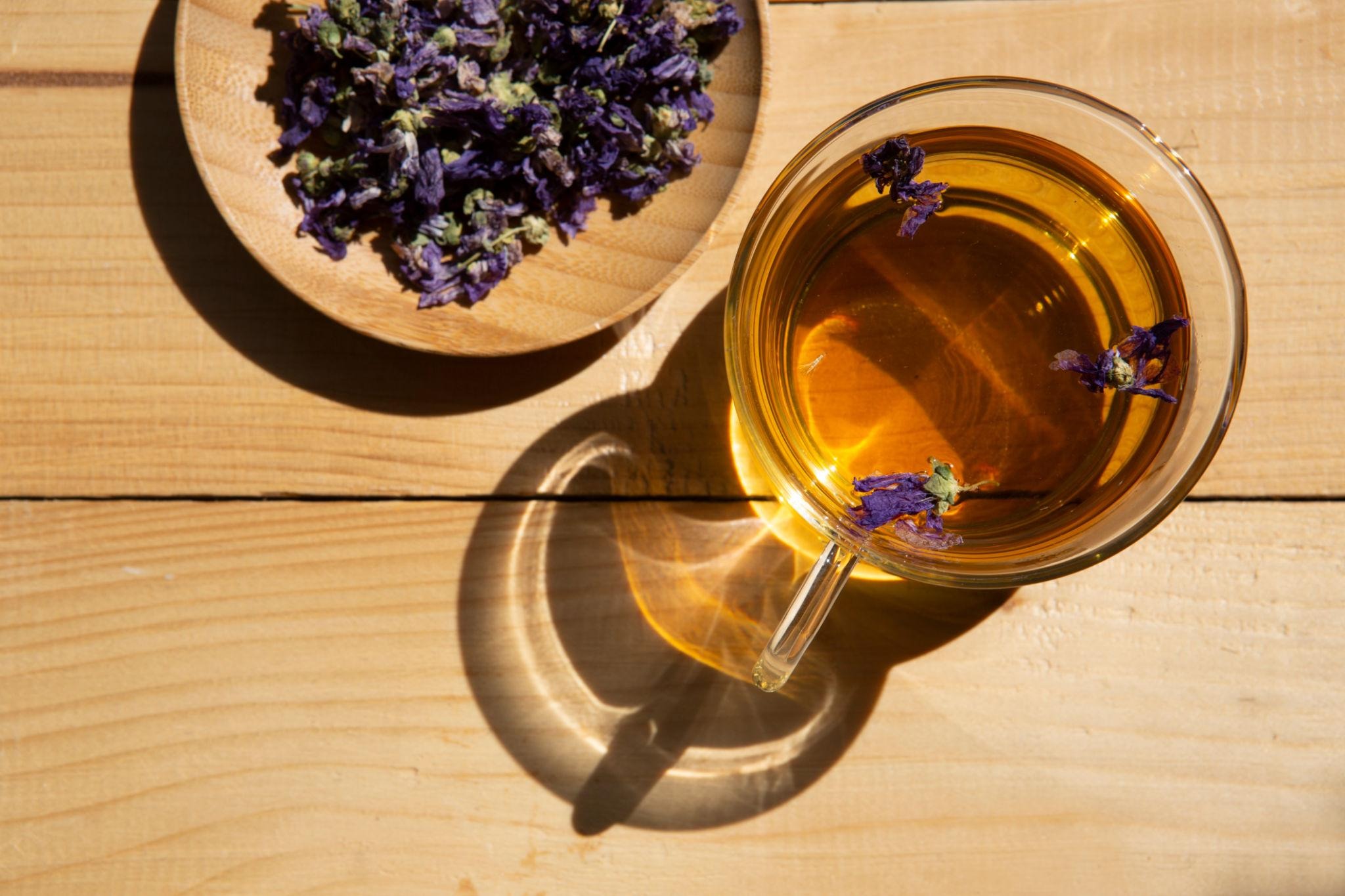 دمنوش گل بنفشه برای چی خوبه؟