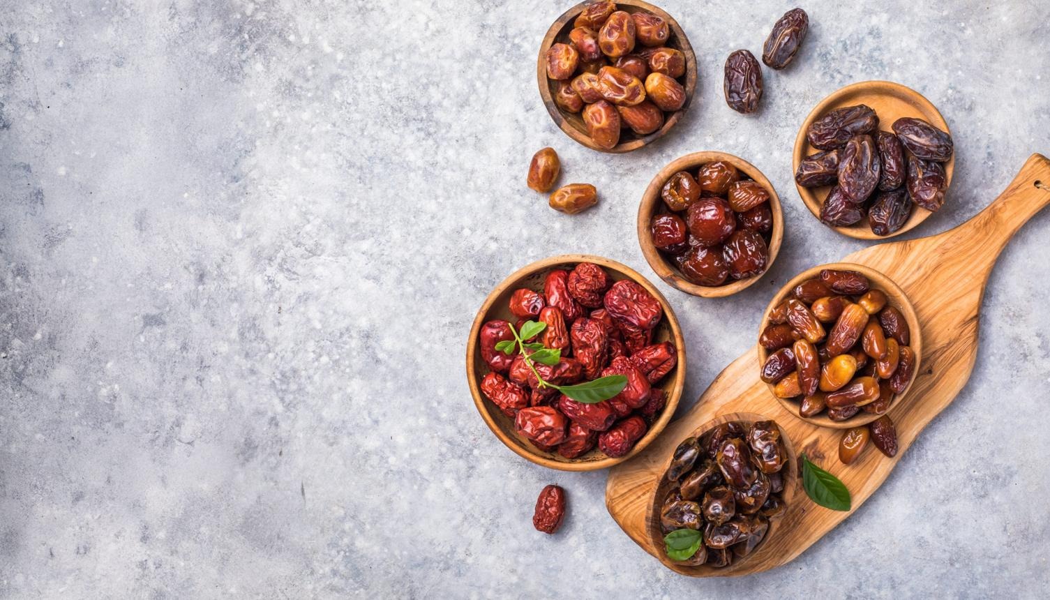 نحوه استفاده از خرما برای درمان یبوست