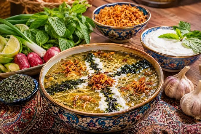 برای آش رشته چقدر حبوبات لازم است؟