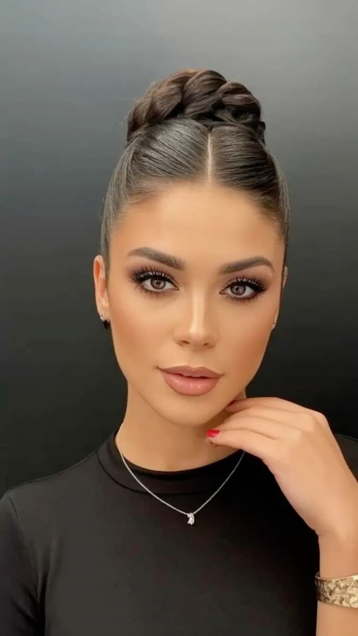 شینیون مدل مو بالا 26