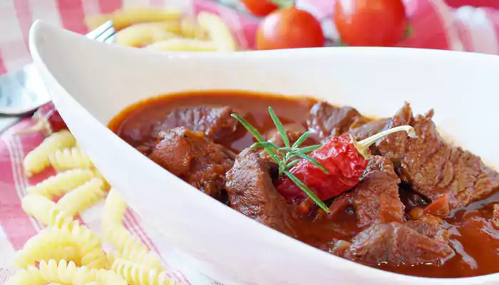 با گوشت پخته باقی مانده چه غذاهایی درست کنیم؟ 10 ایده خوشمزه